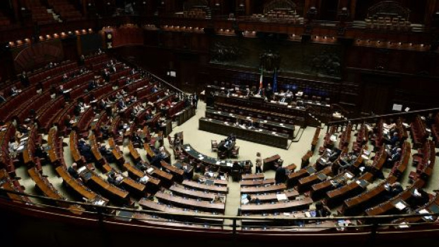Sondaggio: M5s in caduta libera, la Lega vola e Renzi arranca ... - ilgiornale.it
