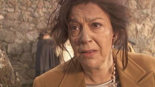 Anticipazioni Il Segreto, puntate spagnole: Donna Francisca rischia di diventare pazza.