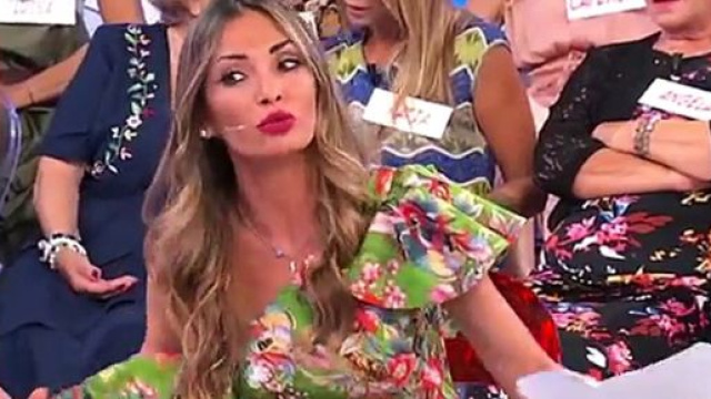 Anticipazioni Uomini e donne: ancora problemi per Ida e Riccardo