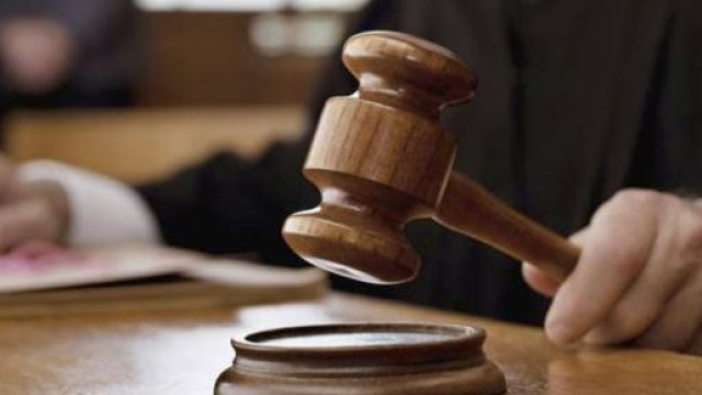 La Corte Suprema di Cassazione ha chiarito che non esiste alcun nesso tra il suicidio dello studente e il mancato preavviso della bocciatura.