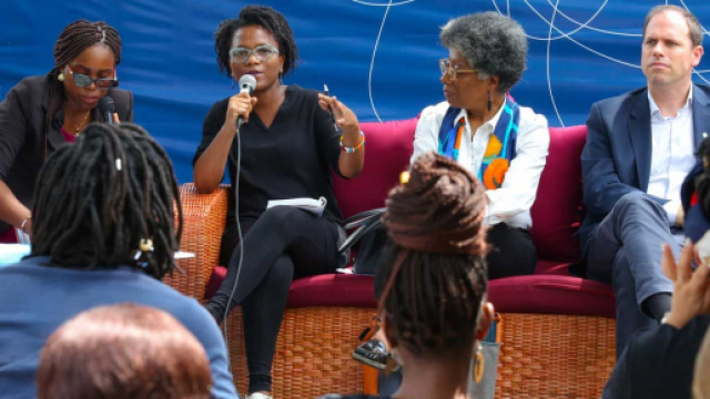 Lors de la conf&eacute;rence de presse de The Burden of memory &agrave; Yaoynd&eacute; le 5 novembre 2019 (c) Goethe-Institut Yaound&eacute;