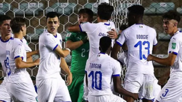 Mondiali Under 17, l'Italia si qualifica per i quarti di finale dove affronter&agrave; il Brasile