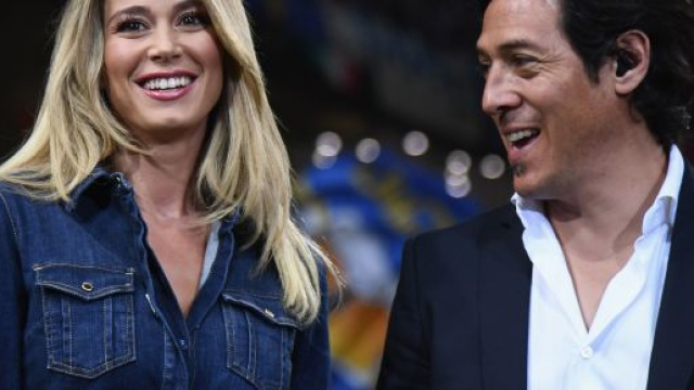 Camoranesi, in compagnia di Diletta Leotta in un anticipo di Serie A su Dazn.