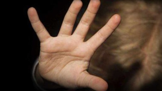 Caserta, bimba di 11 anni registra gli incontri e fa arrestare il prete che la molestava