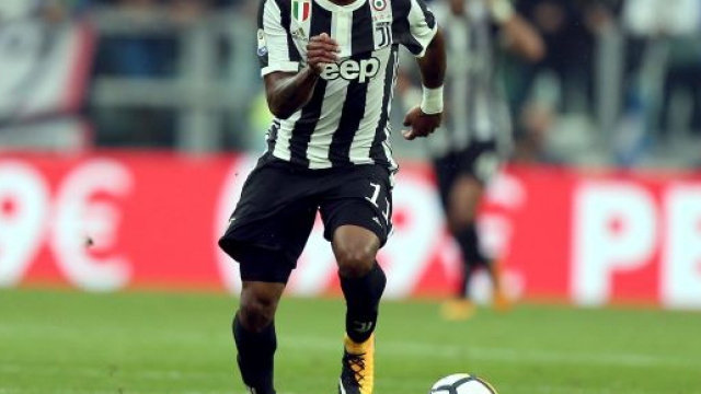 Douglas Costa, decisivo in Champions League contro la Lokomotiv Mosca.