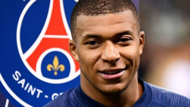 Mbappe re-signing with PSG can't be guaranteed, says Leonardo ... - stadiumastro.com