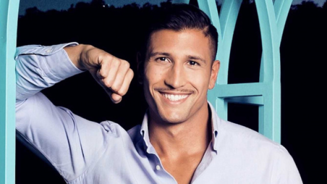 Gianmarco Onestini innamorato della modella Adara Molinero