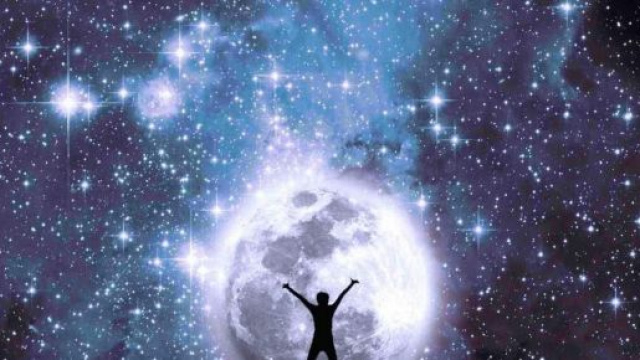 L'oroscopo di domani 2 dicembre e classifica: Leone lunatico, bene l'amore per Pesci