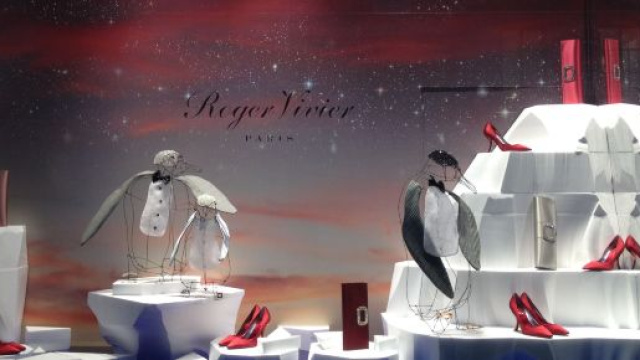 Le chausseur Roger Vivier &eacute;tend son offre et propose une collection de bijoux. Credit: Flickr/St&eacute;phanie Moisan