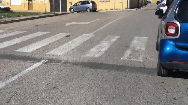 Incidente in auto a Coccaglio, ragazza colpisce bimbo di 2 anni e scappa.