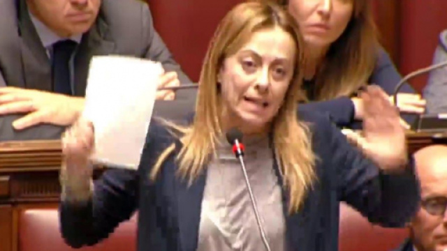 Mes, la Meloni risponde a Conte alla camera