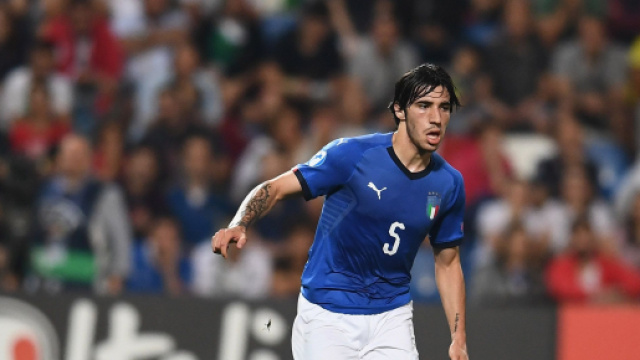 Sandro Tonali con la maglia della Nazionale