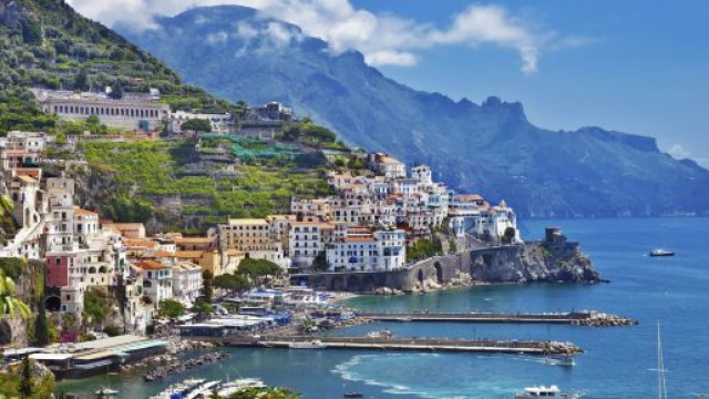 Casting per una produzione Bollywood e per uno spot