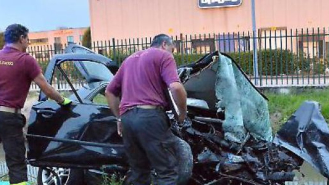 Incidente mortale nel bresciano: due ciclisti travolti da un'auto, guidatore arrestato.