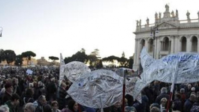 Manifestazione delle sardine in piazza San Giovanni