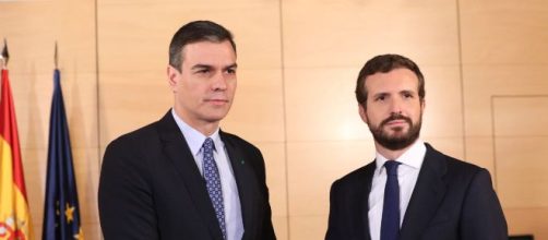 El presidente en funciones, Pedro S&aacute;nchez, recibi&oacute; a Pablo Casado para debatir la formaci&oacute;n del Gobierno (Fuente: Twitter Pedro S&aacute;nchez)