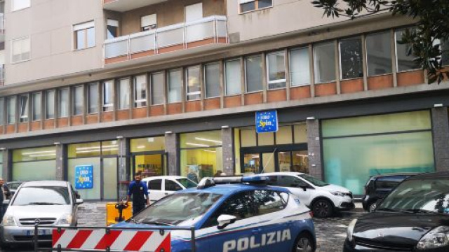 Brindisi, falso allarme bomba agli uffici ex Equitalia: evacuato anche un supermercato