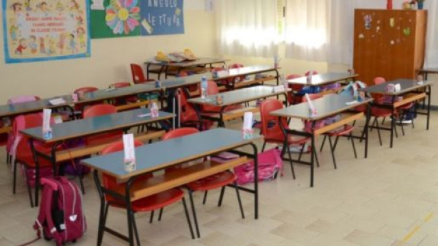 Napoli: escluso dalla recita scolastica perch&eacute; autistico, mamma lo scopre su Whatsapp