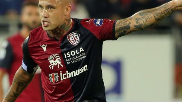 Radja Nainggolan, uno dei trascinatori del Cagliari in questa stagione