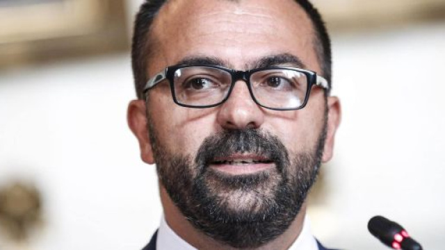 Scuola, nuovi docenti fissi per cinque anni: il decreto prova ad arginare i cambi di sede.