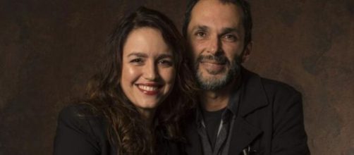 Roteirista Manuela Dias e diretor Jos&eacute; Luiz Villamarim. (Divulga&ccedil;&atilde;o/TV Globo)