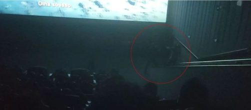 Briga foi parar na frente da tela. (Reprodu&ccedil;&atilde;o/G1)