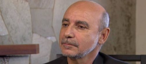 Queiroz recebeu R$ 2 mi de assessores ligados a Fl&aacute;vio Bolsonaro, diz MP. (Reprodu&ccedil;&atilde;o/SBT)
