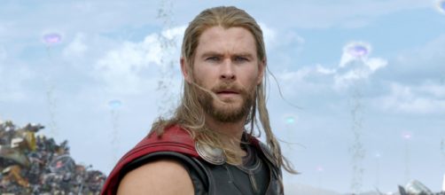Chris Hemsworth retornar&aacute; em 2021 aos cinemas como Thor. (Arquivo Blasting News)