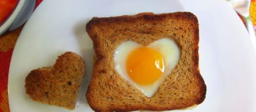 Rico y divertido S&aacute;ndwich de desayuno