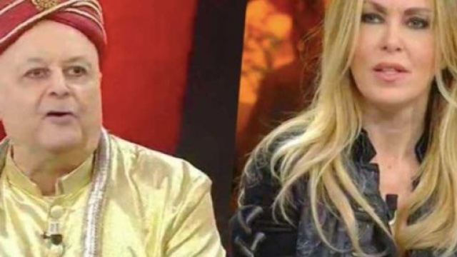 A Non &egrave; L'Arena, Il Divino Otelma si scaglia contro Roberta Bruzzone: 'Lei &egrave; una fallita'.