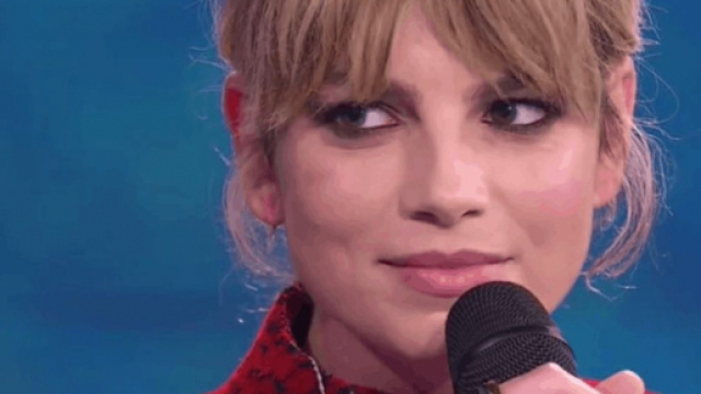 Emma Marrone ai fan che criticano la scelta del nuovo singolo: 'Dispiace, non lo merito'