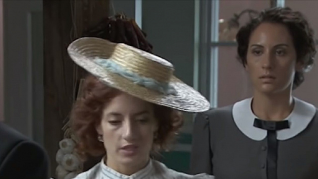 Anticipazioni Una Vita: Lucia cadr&agrave; dalle scale