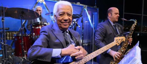 Bira, baixista do sexteto do J&ocirc;, sofre AVC em S&atilde;o Paulo. (Arquivo Blasting News)