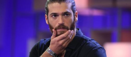 Can Yaman: la metamorfosis del actor.