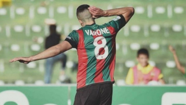 Il centrocampista Ivan Varone, classe 1992