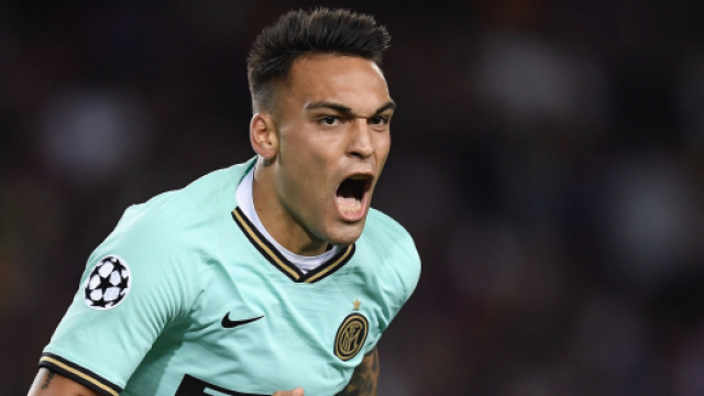 Inter, il Barcellona segue sempre Lautaro Martinez.