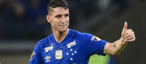 Thiago Neves tenta rescindir contrato com o Cruzeiro sem sucesso. (Arquivo Blasting News)