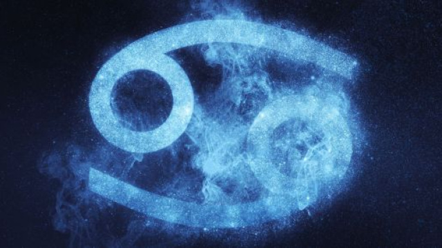 Oroscopo gennaio, Cancro: difficolt&agrave; lavorative, equilibrio in amore