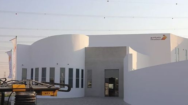 Le fasi di costruzione dell'edificio pi&ugrave; grande al mondo realizzato a Dubai con la stampante 3D