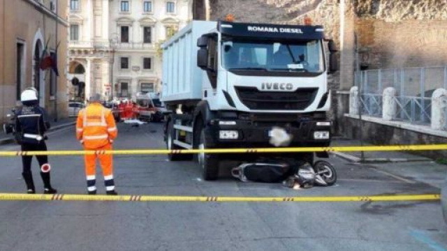 Roma, incidente a Porta Pia: morto un motociclista 43enne