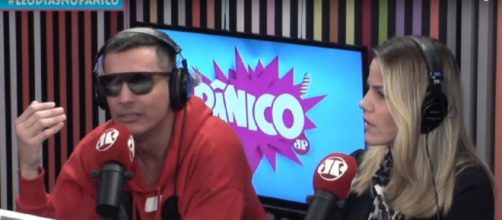 Leo Dias recebeu conselho de Amora Mautner (Reprodu&ccedil;&atilde;o: Jovem Pan)