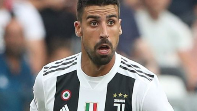 Juventus, Khedira star&agrave; fuori tre mesi.