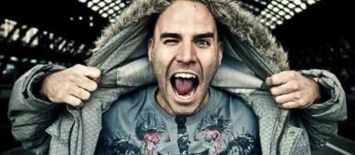 M&uacute;sico perdeu parte do cr&acirc;nio ap&oacute;s explos&atilde;o. (Reprodu&ccedil;&atilde;o/ Facebook: Dr.Knarf @kniwoknarf)