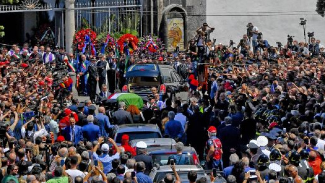 Funerali di un carabiniere (archivio).