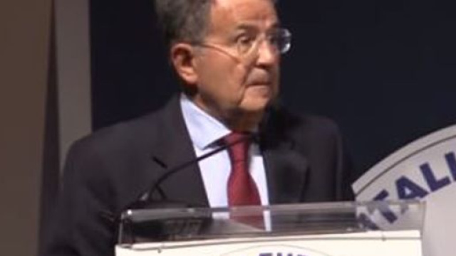Romano Prodi si &egrave; espresso sull'attuale situazione del governo.