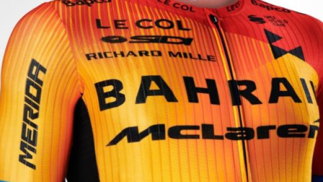 La nuova maglia del Team Bahrain McLaren
