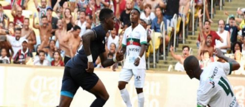 Artilheiro do Flu na temporada, Yony Gonzalez deve ser titular contra o Vasco (Foto: Lancenet)