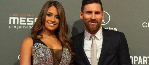Lionel Messi y su esposa Antonela Roccuzzo en la presentaci&oacute;n del show