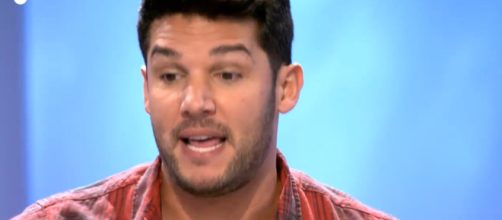 Santana tiene una cita &iacute;ntima con Kathy en la habitaci&oacute;n de Noelia