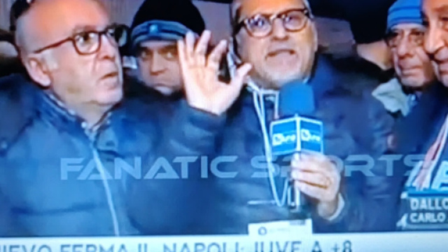 Carlo Alvino esulta per la sconfitta della Juve in Coppa Italia